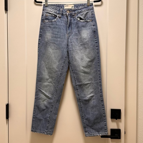 Women's Garage Mom Jeans - Picture 1 of 8